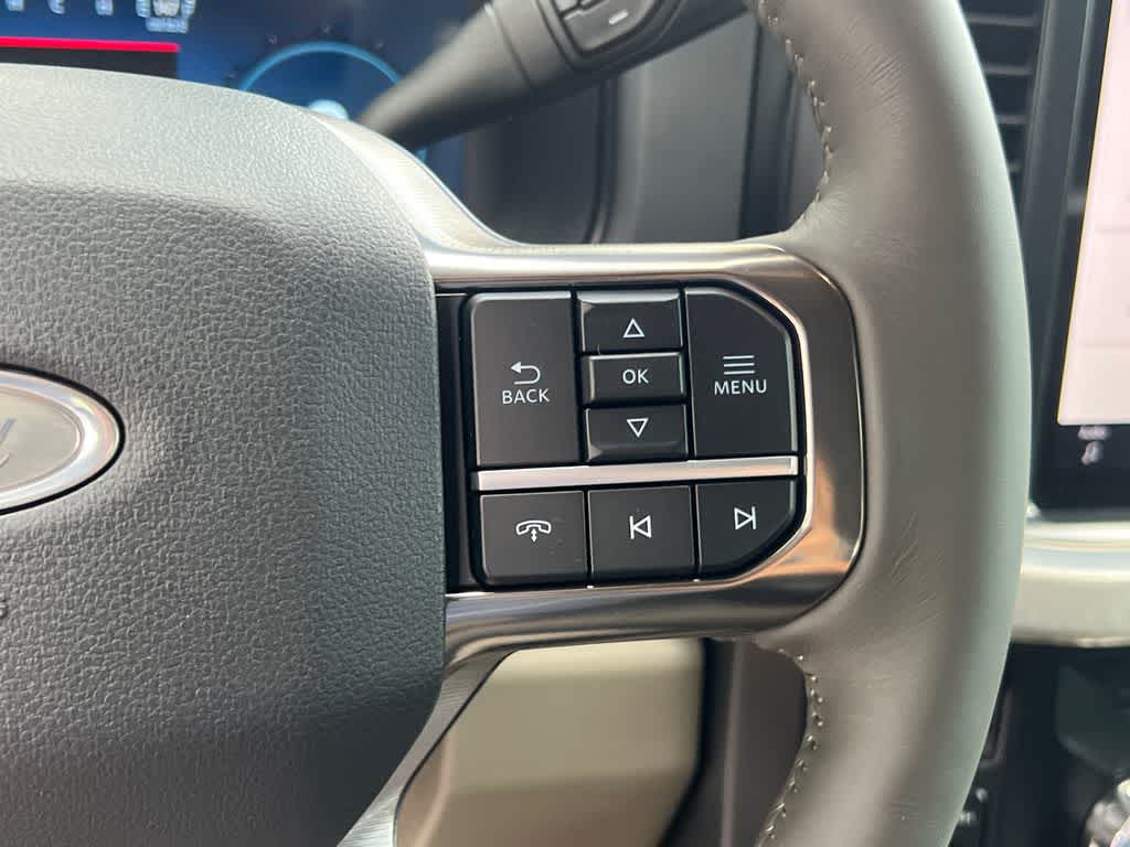 2026 Ford Super Duty F-350 SRW Platinum