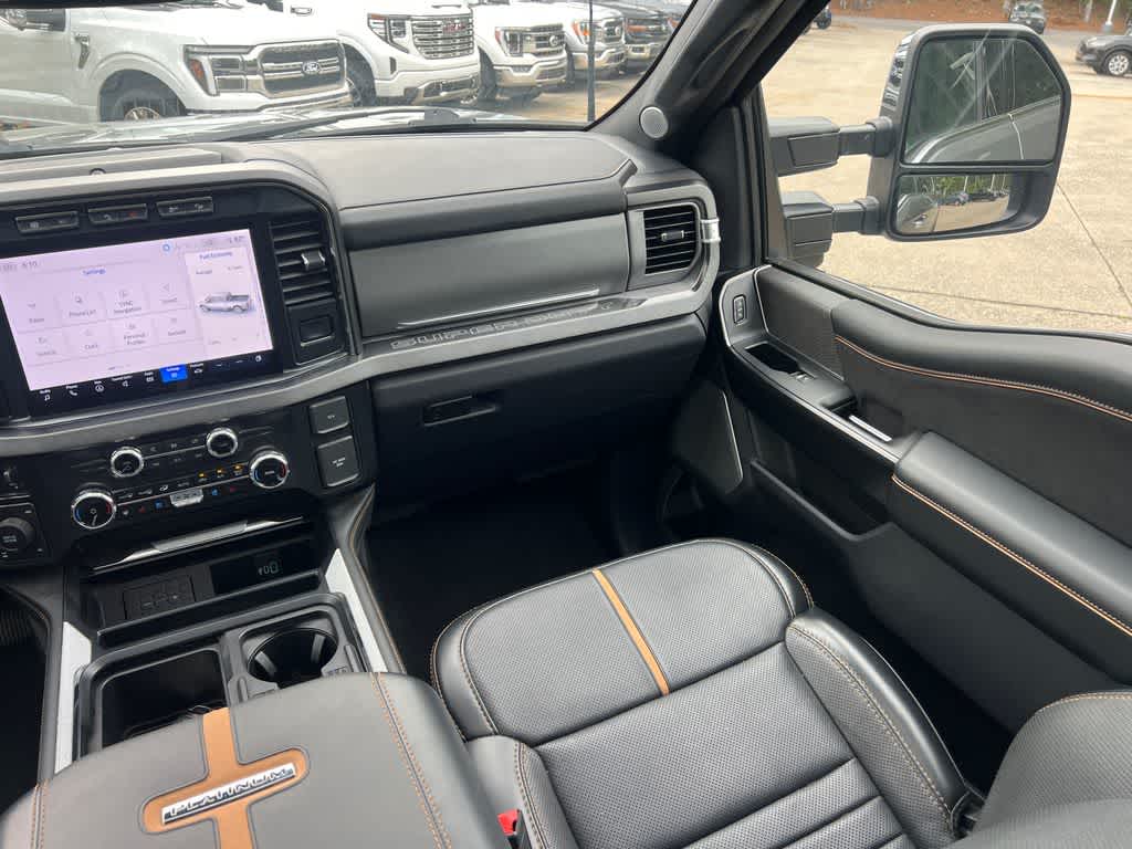 2024 Ford Super Duty F-350 SRW Platinum