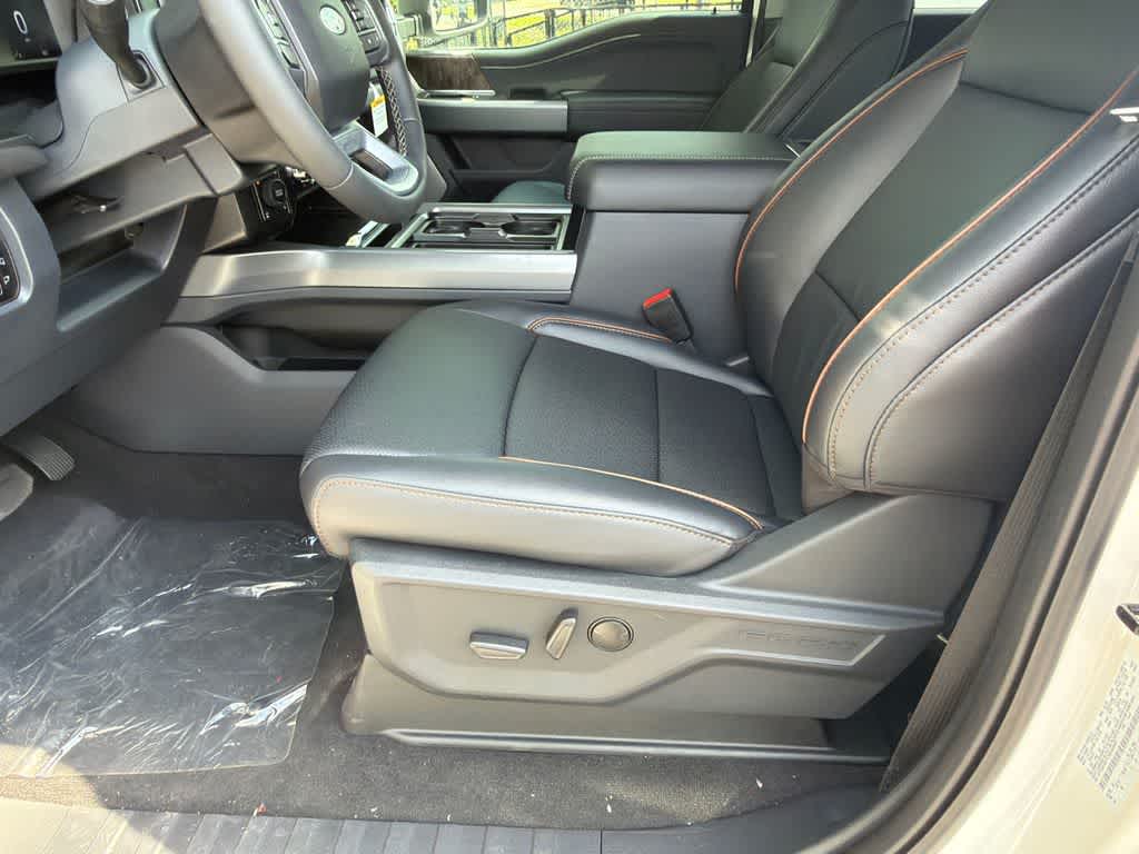2026 Ford Super Duty F-350 SRW LARIAT
