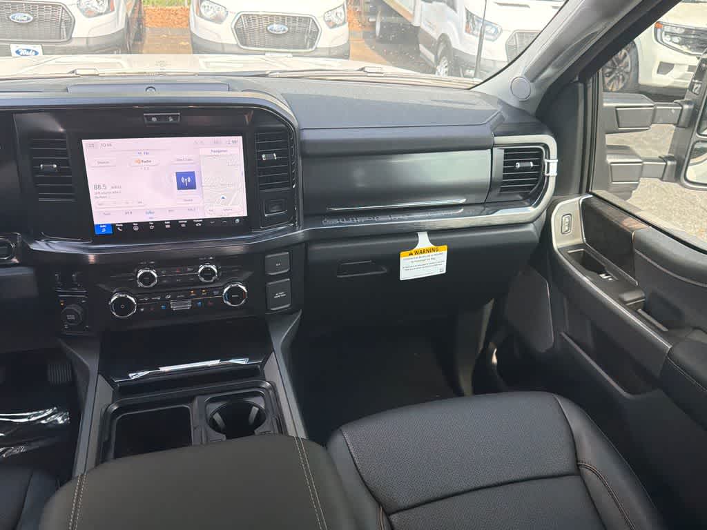 2026 Ford Super Duty F-350 SRW LARIAT