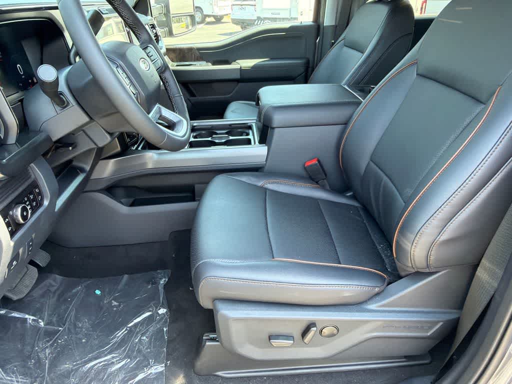 2026 Ford Super Duty F-350 SRW LARIAT