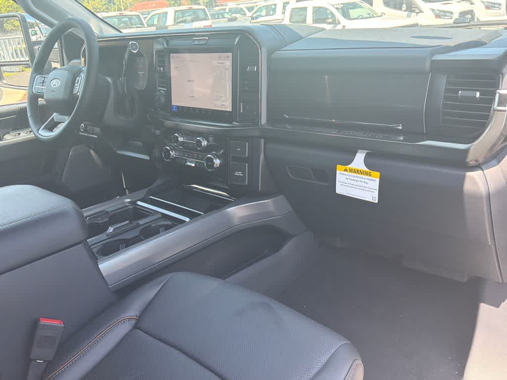 2026 Ford Super Duty F-350 SRW LARIAT