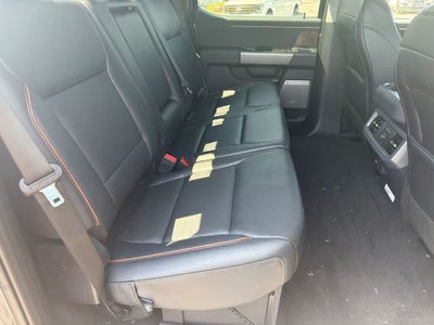2026 Ford Super Duty F-350 SRW LARIAT