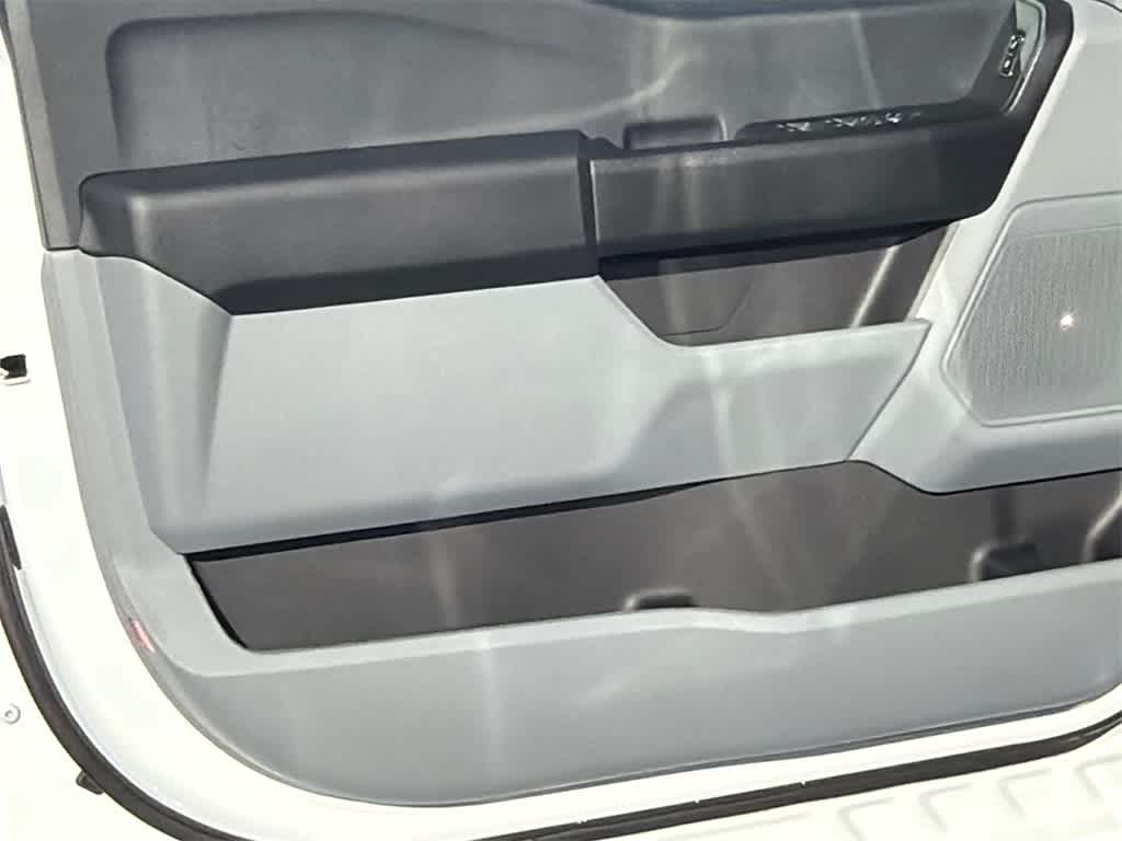 2025 Ford Super Duty F-350 SRW XL