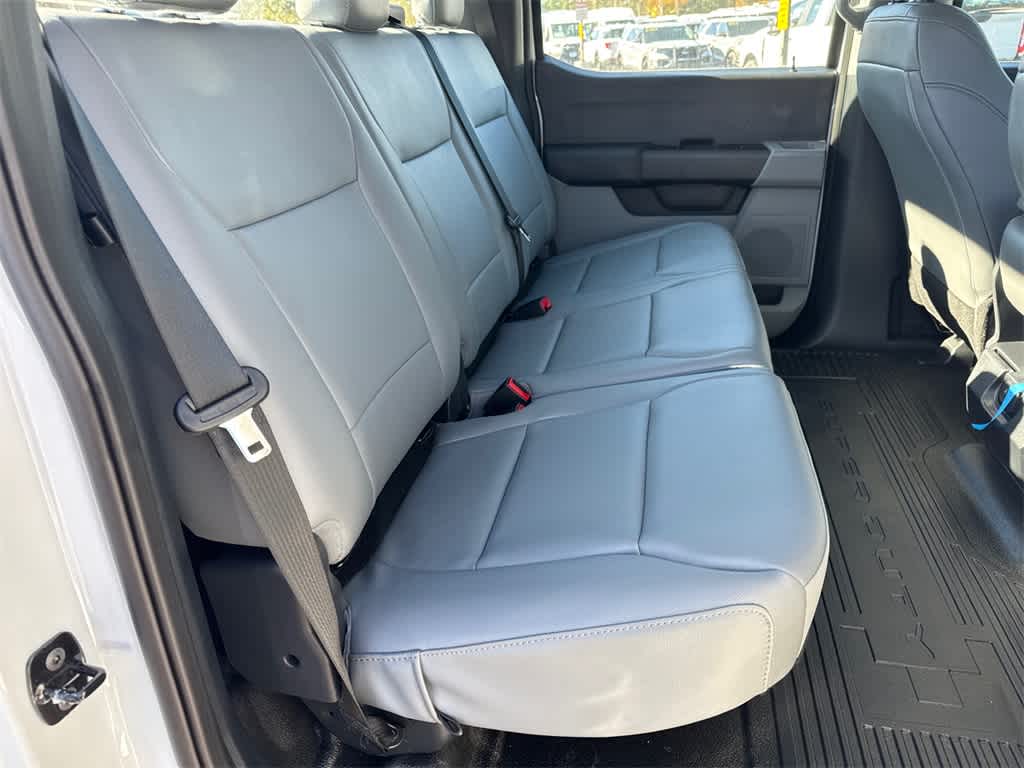 2025 Ford Super Duty F-350 SRW XL