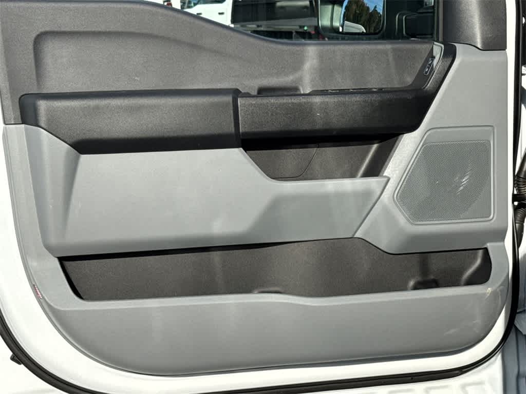 2025 Ford Super Duty F-350 SRW XL