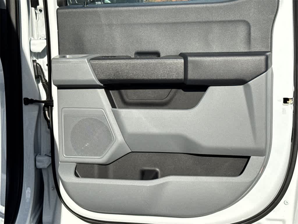 2025 Ford Super Duty F-350 SRW XL