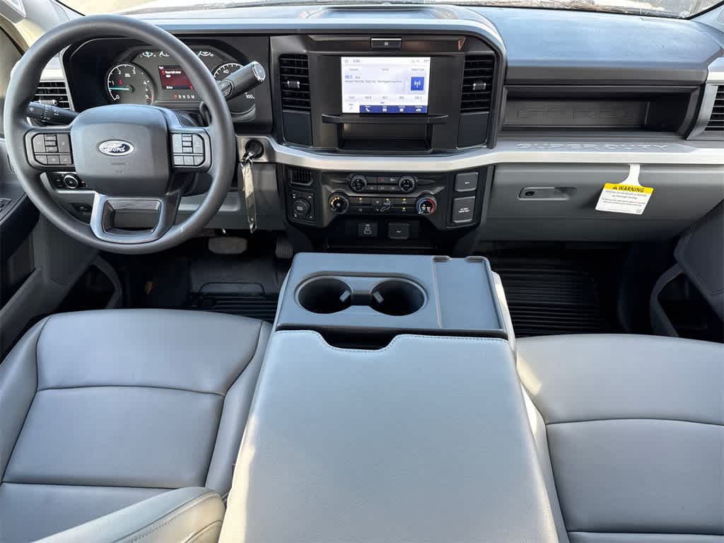 2025 Ford Super Duty F-350 SRW XL