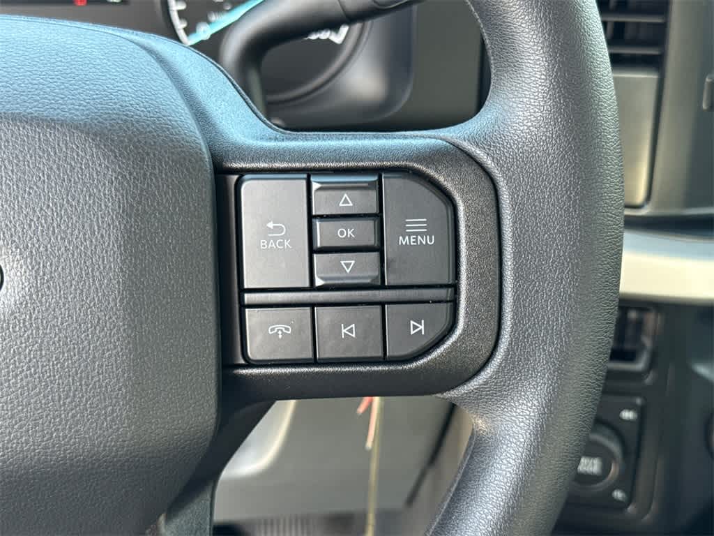 2025 Ford Super Duty F-350 SRW XL