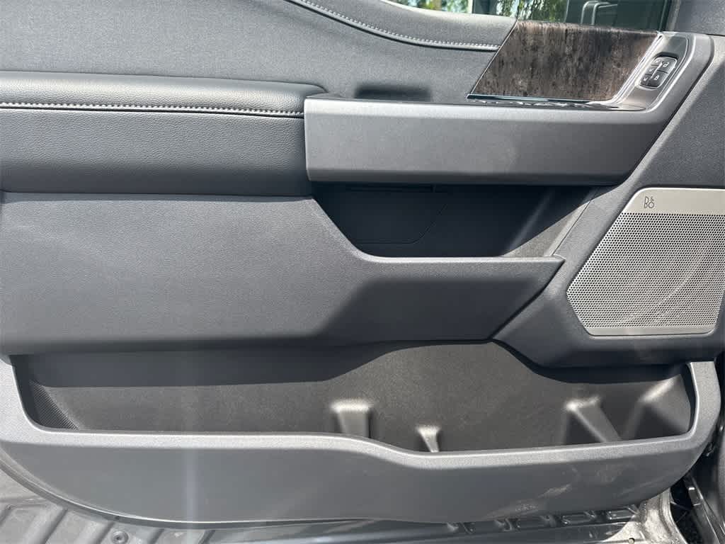 2025 Ford Super Duty F-350 SRW LARIAT