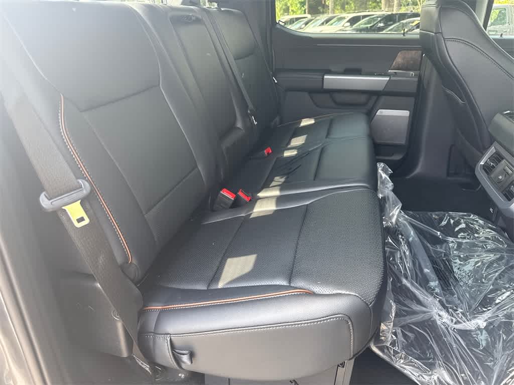 2025 Ford Super Duty F-350 SRW LARIAT