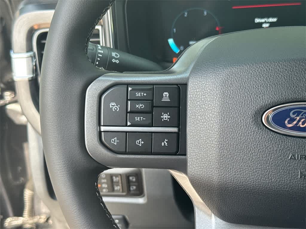 2025 Ford Super Duty F-350 SRW LARIAT