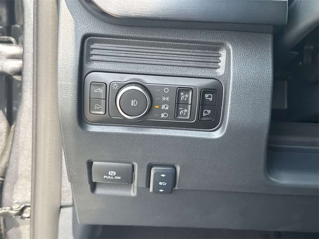 2025 Ford Super Duty F-350 SRW LARIAT