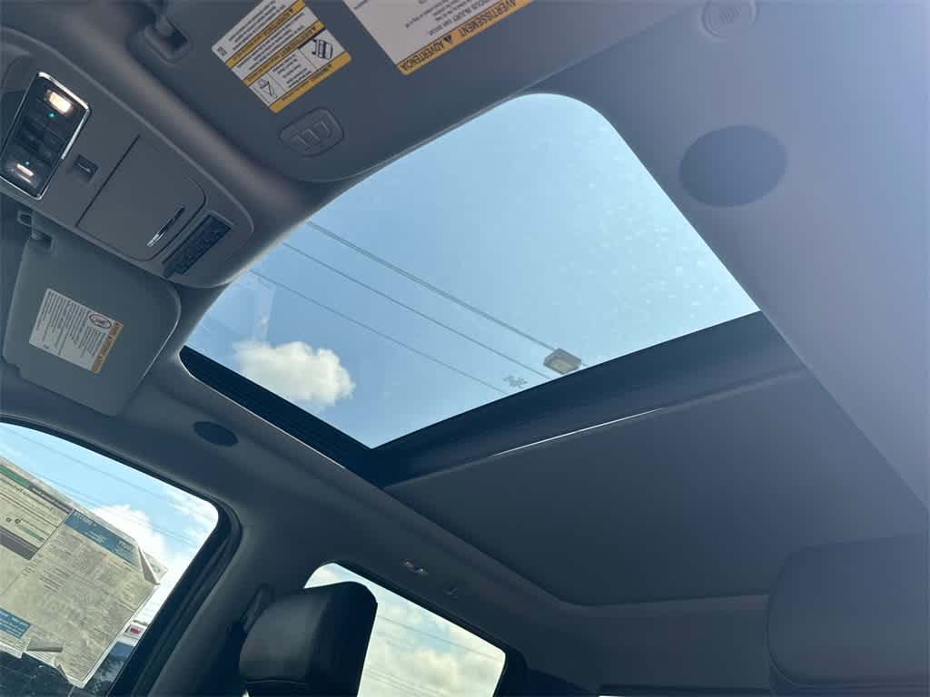 2025 Ford Super Duty F-350 SRW LARIAT