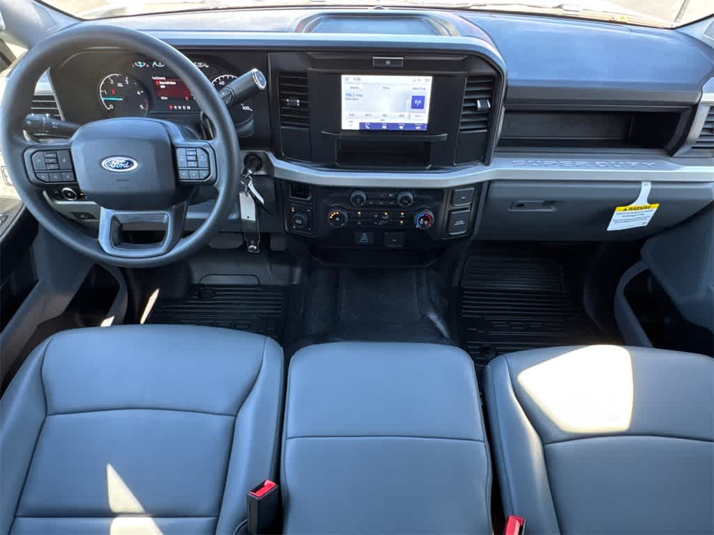 2025 Ford Super Duty F-350 SRW XL