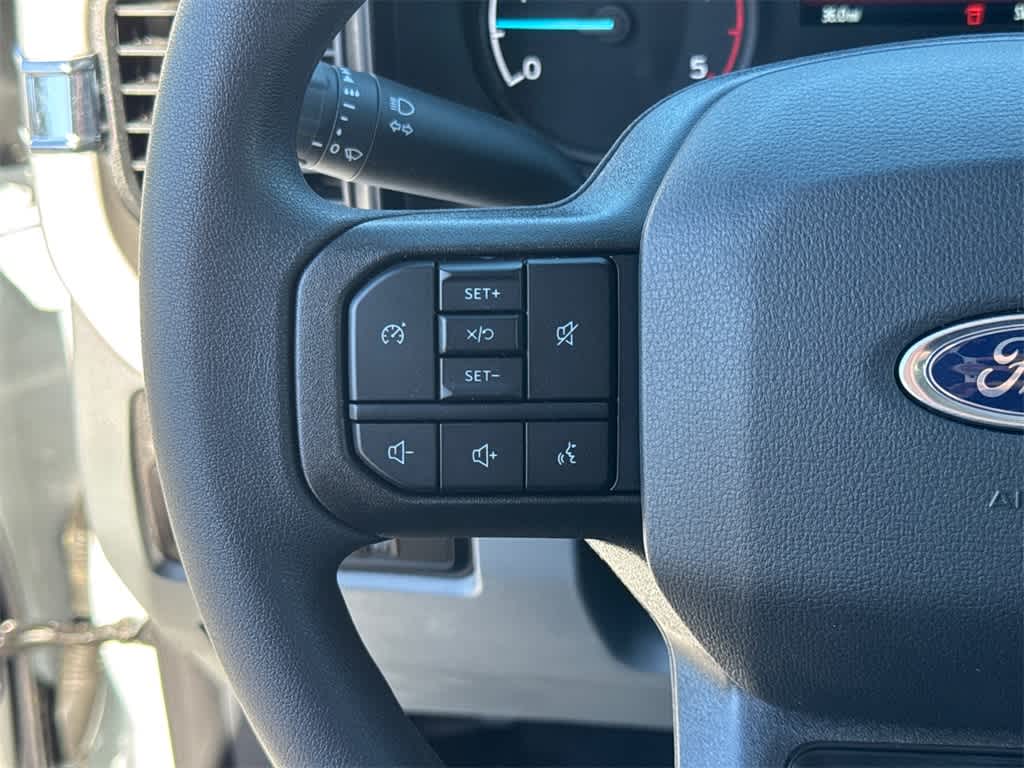 2025 Ford Super Duty F-350 SRW XL