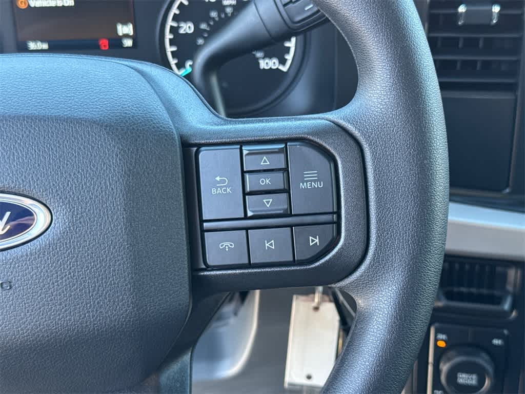 2025 Ford Super Duty F-350 SRW XL