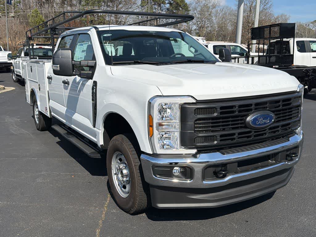 2025 Ford Super Duty F-350 SRW XL
