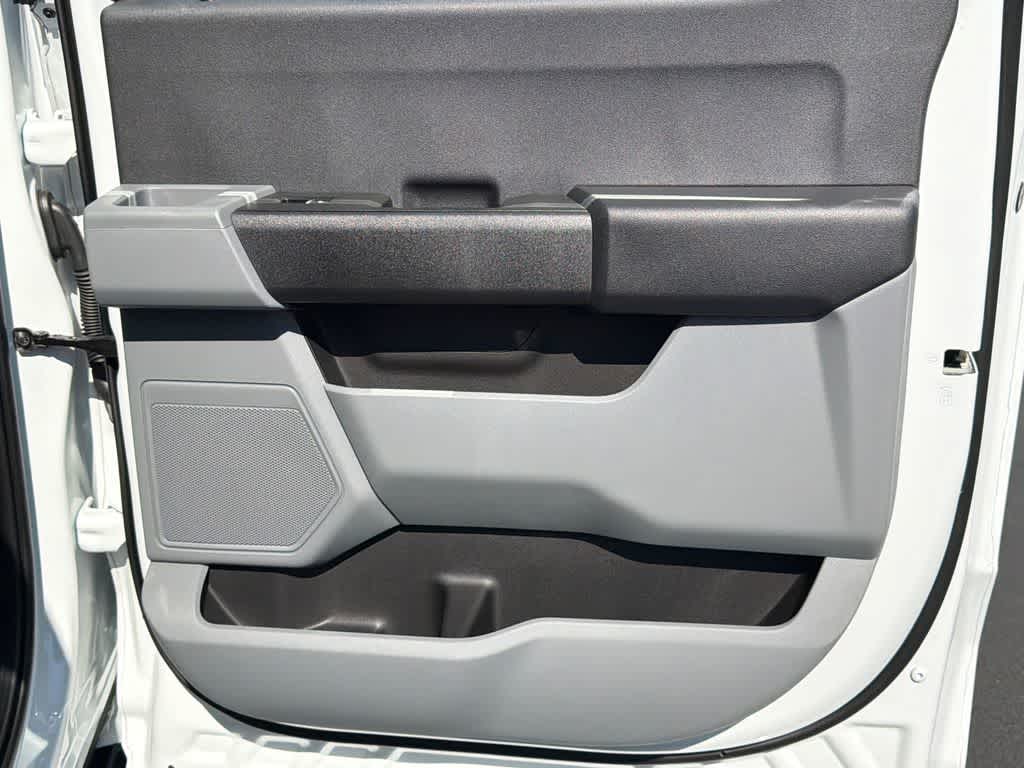 2025 Ford Super Duty F-350 SRW XL