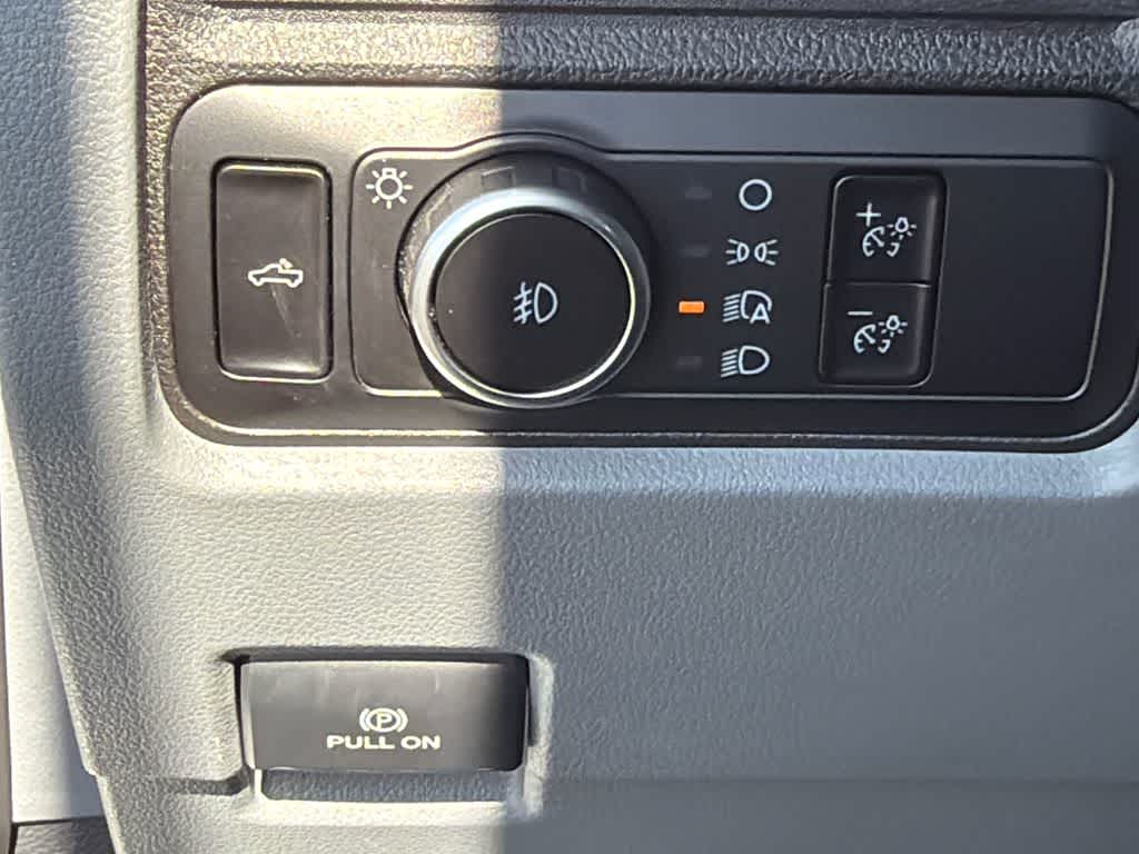 2025 Ford Super Duty F-350 SRW XL