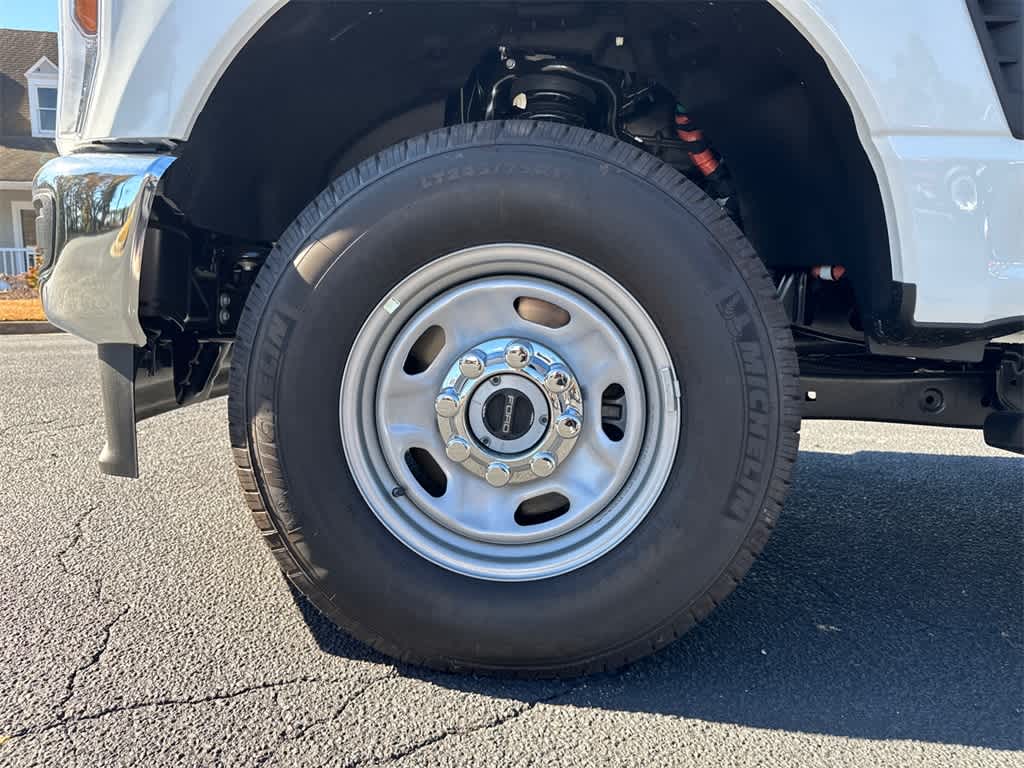 2025 Ford Super Duty F-350 SRW XL