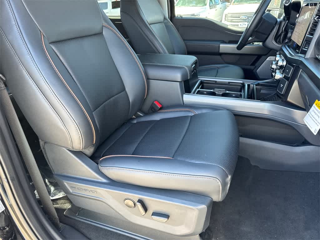 2026 Ford Super Duty F-350 SRW F-350® Lariat®