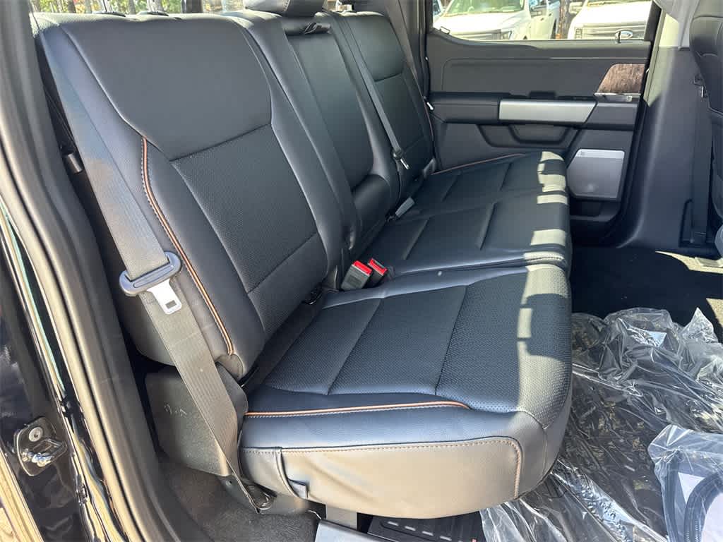 2026 Ford Super Duty F-350 SRW F-350® Lariat®