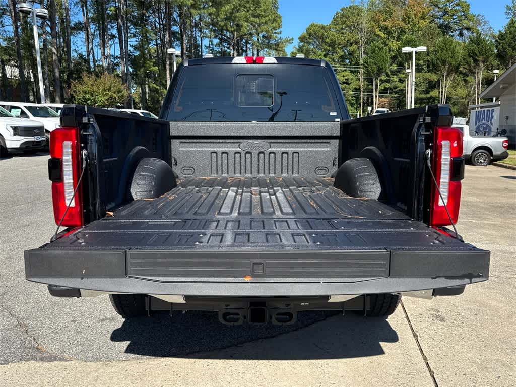 2026 Ford Super Duty F-350 SRW F-350® Lariat®