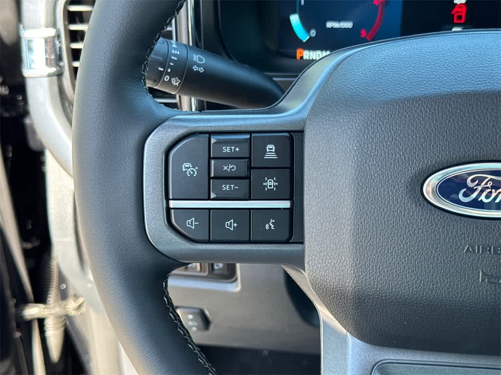 2026 Ford Super Duty F-350 SRW F-350® Lariat®