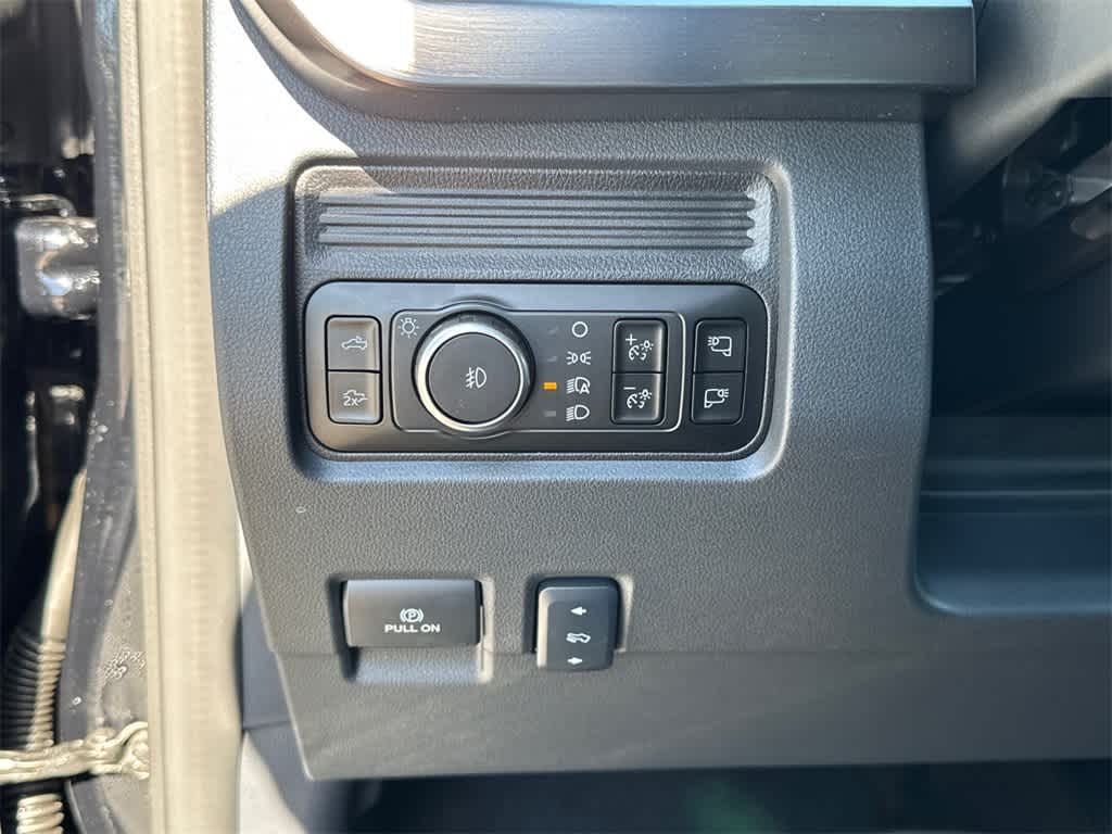 2026 Ford Super Duty F-350 SRW F-350® Lariat®