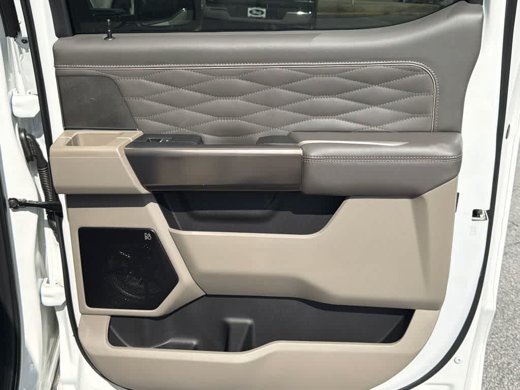 2026 Ford Super Duty F-350 DRW Pickup Platinum