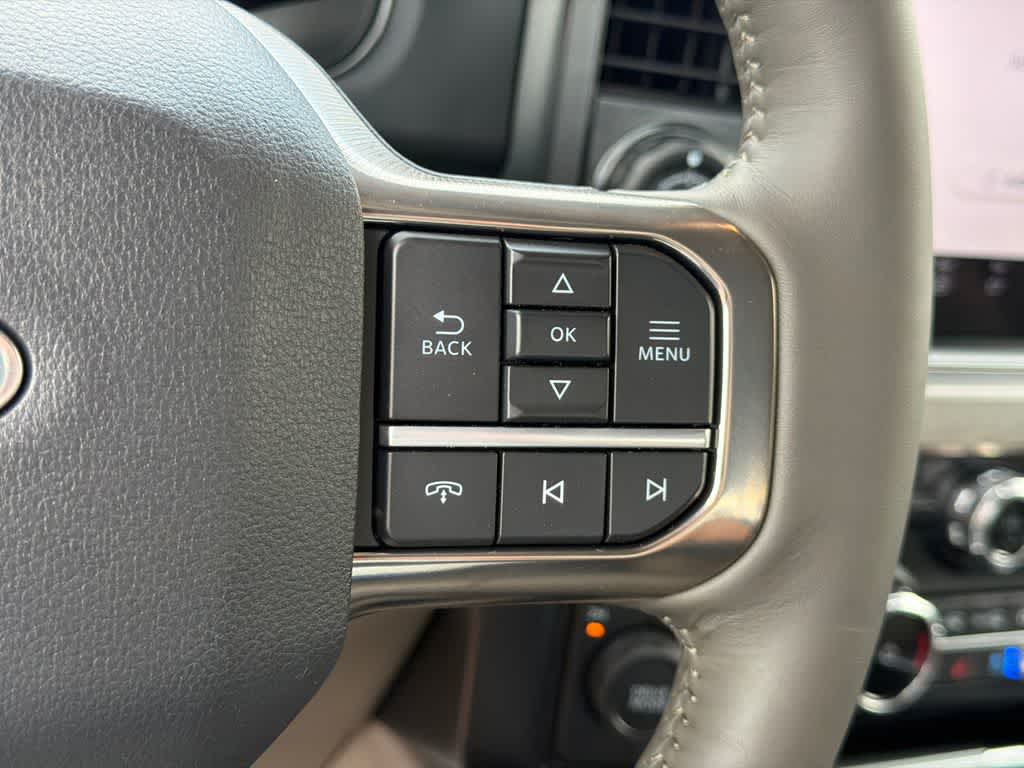 2026 Ford Super Duty F-350 DRW Pickup Platinum
