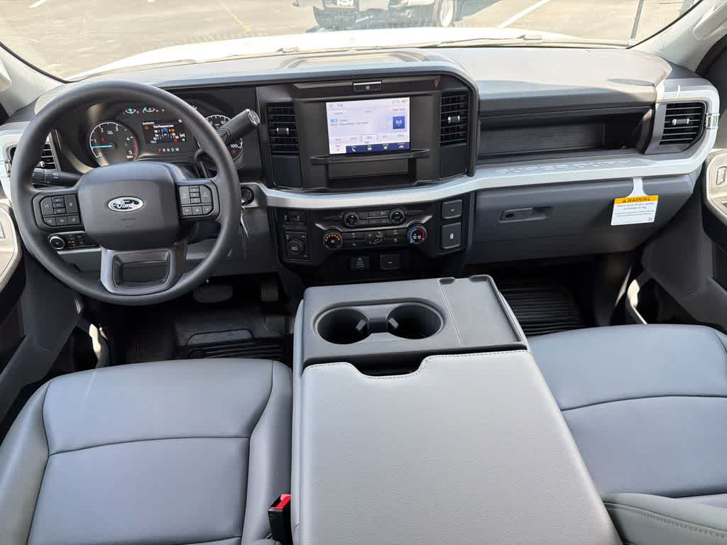 2026 Ford Super Duty F-350 DRW Pickup XL
