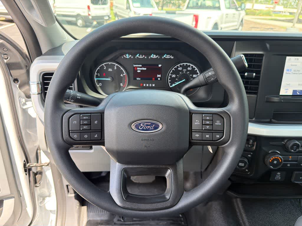 2026 Ford Super Duty F-350 DRW Pickup XL