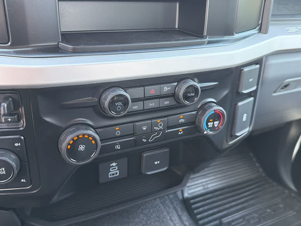 2026 Ford Super Duty F-350 DRW Pickup XL