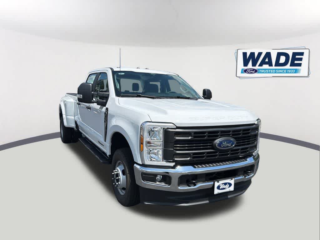 2026 Ford Super Duty F-350 DRW Pickup XL