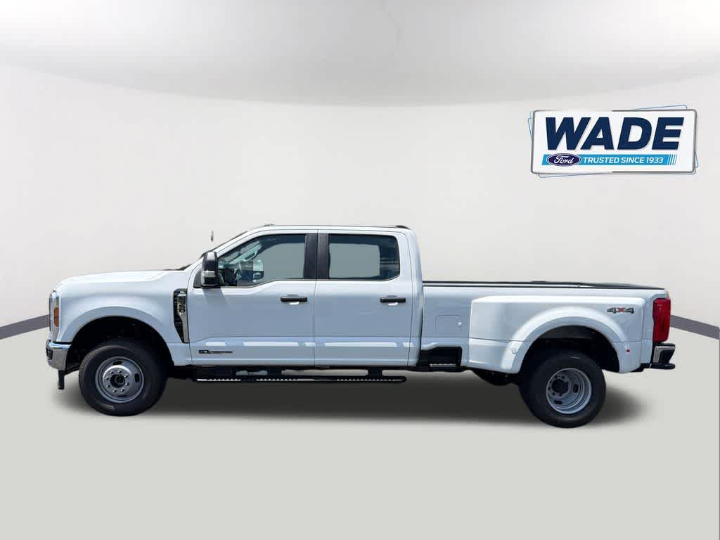 2026 Ford Super Duty F-350 DRW Pickup XL