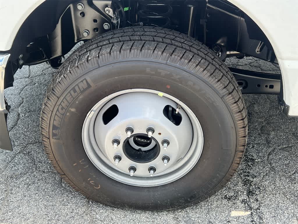 2025 Ford Super Duty F-350 DRW XL