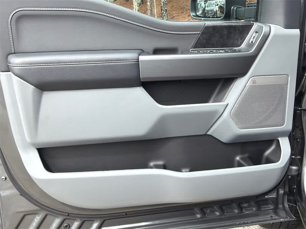 2026 Ford Super Duty F-350 DRW Pickup XLT