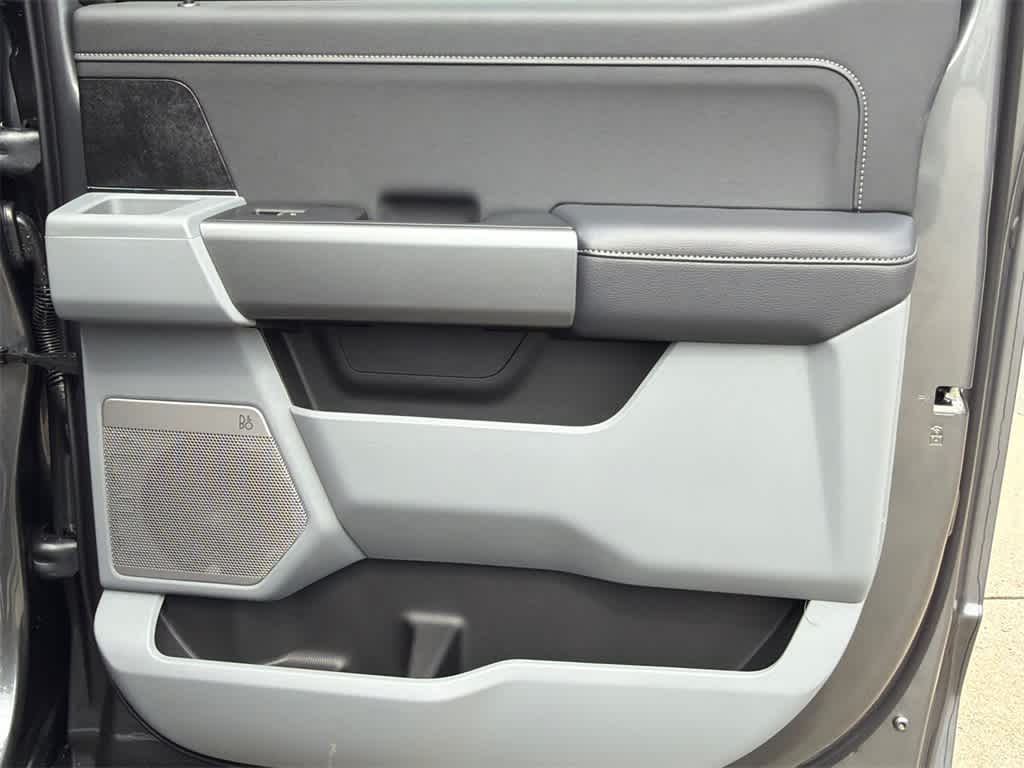 2026 Ford Super Duty F-350 DRW Pickup XLT