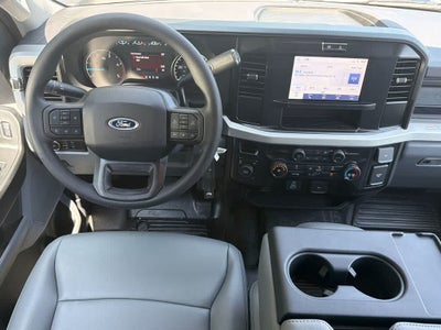 2026 Ford Super Duty F-350 DRW Pickup XL