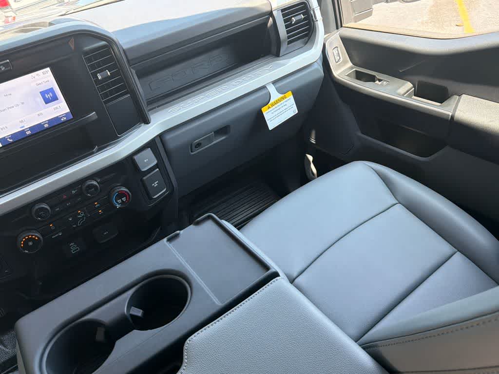2026 Ford Super Duty F-350 DRW Pickup XL
