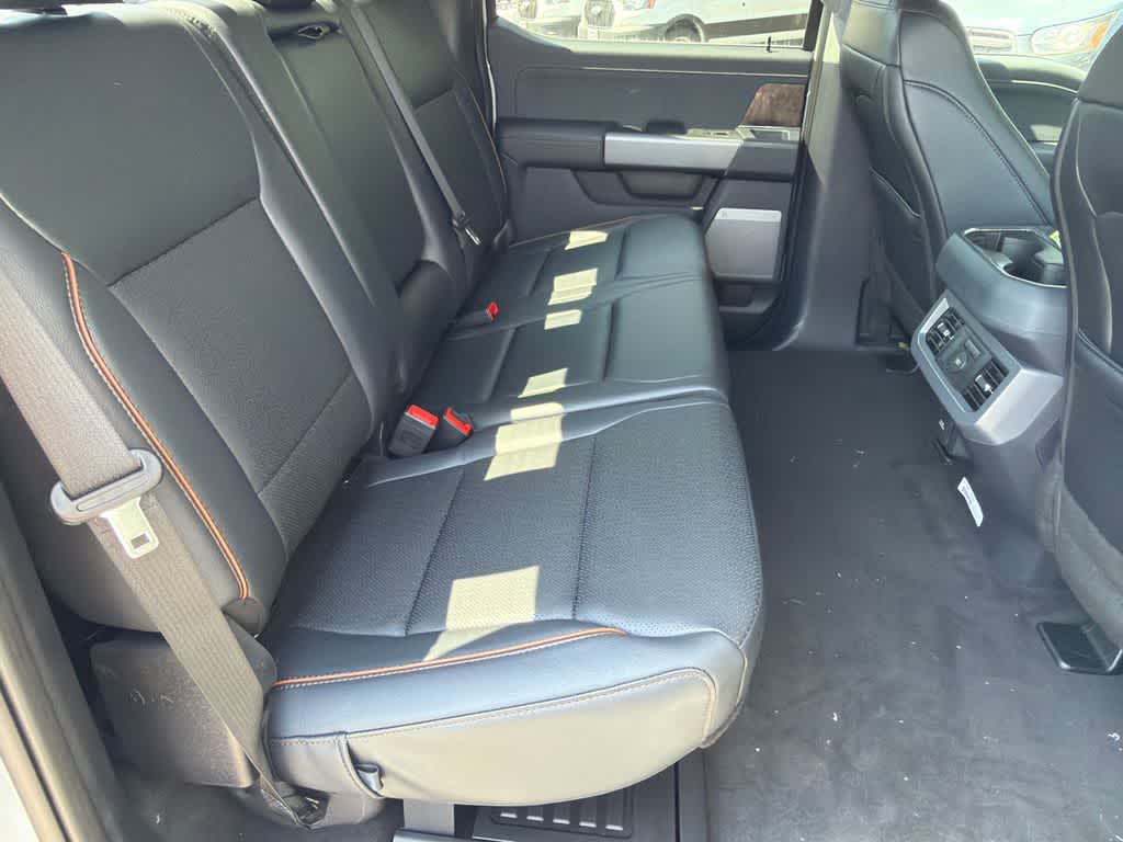 2026 Ford Super Duty F-350 DRW Pickup LARIAT