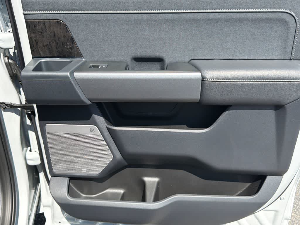 2026 Ford Super Duty F-350 DRW Pickup LARIAT