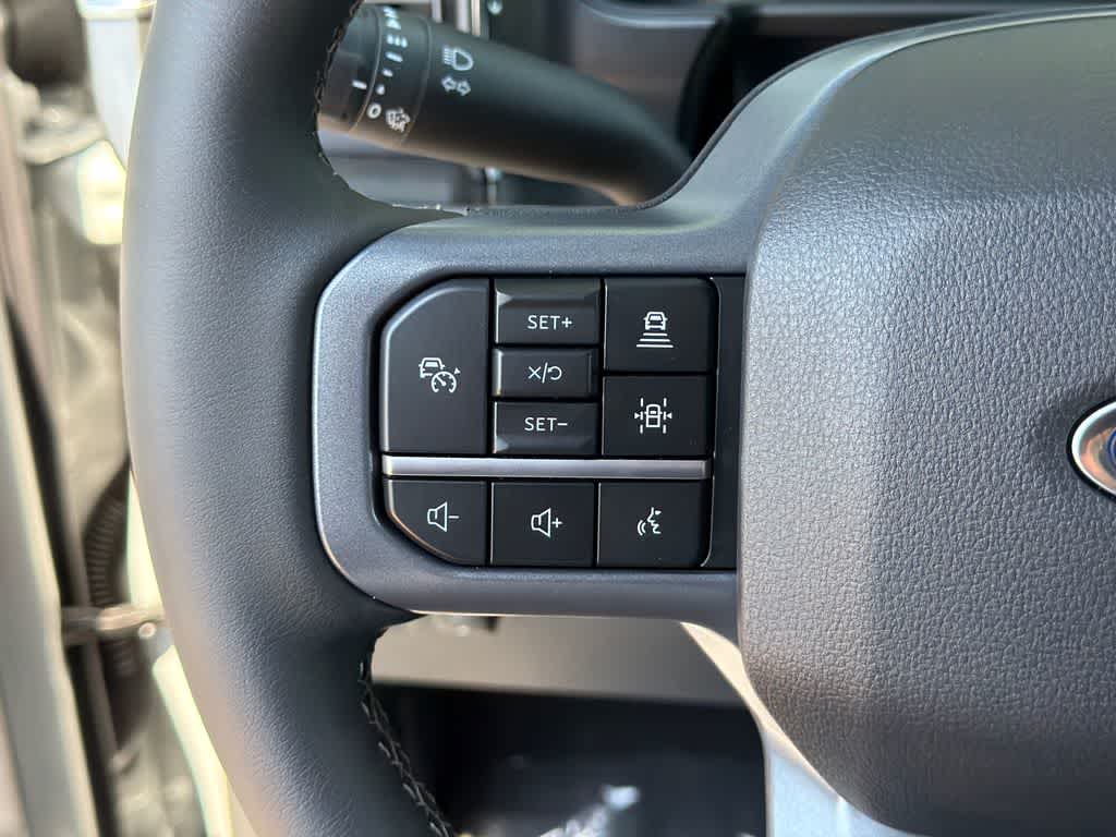 2026 Ford Super Duty F-350 DRW Pickup LARIAT