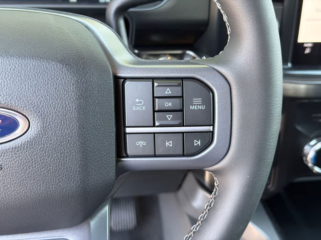 2026 Ford Super Duty F-350 DRW Pickup LARIAT