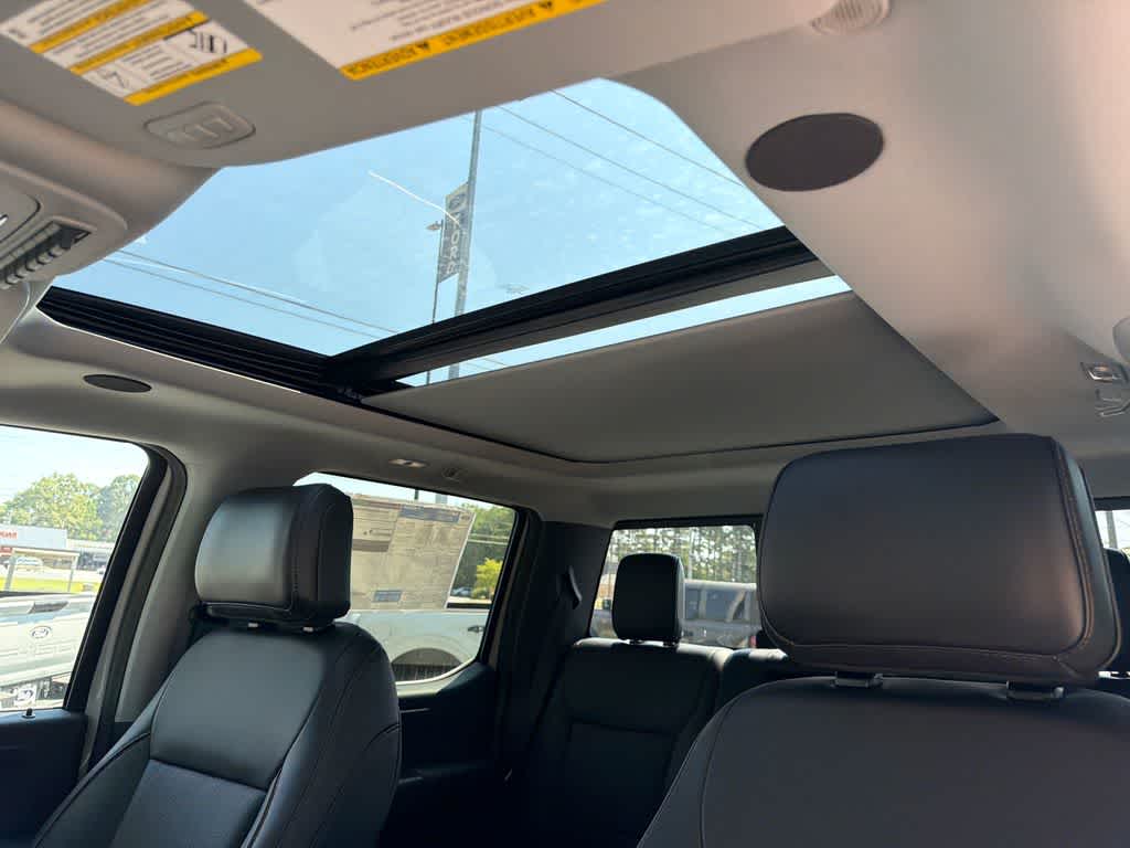 2026 Ford Super Duty F-350 DRW Pickup LARIAT