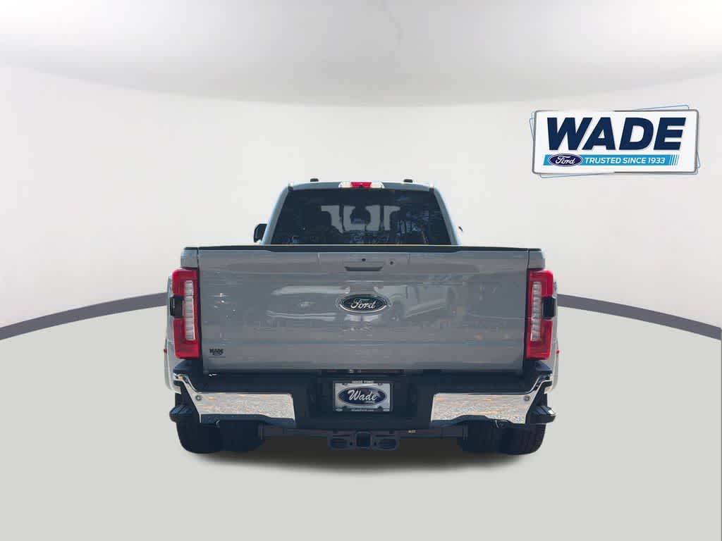 2026 Ford Super Duty F-350 DRW Pickup LARIAT