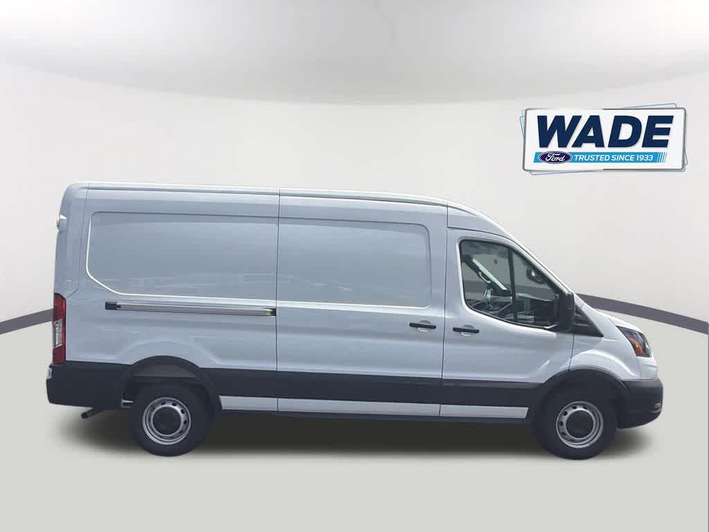 2025 Ford Transit Cargo Van T-250 148" Med Rf 9070 GVWR RWD