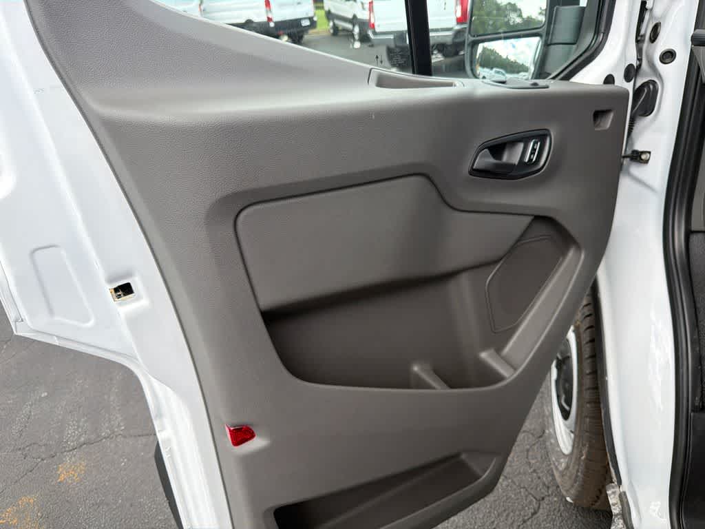 2026 Ford Transit T-250 130" Low Rf 9150 GVWR RWD